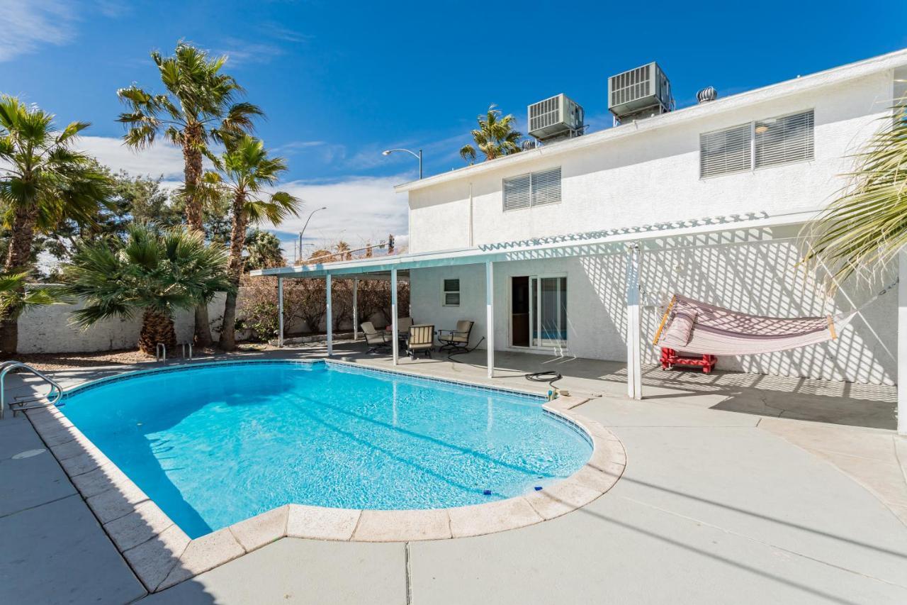 Spacious 5-Bedroom Retreat With Pool Minutes From The Las Vegas Strip Exterior foto